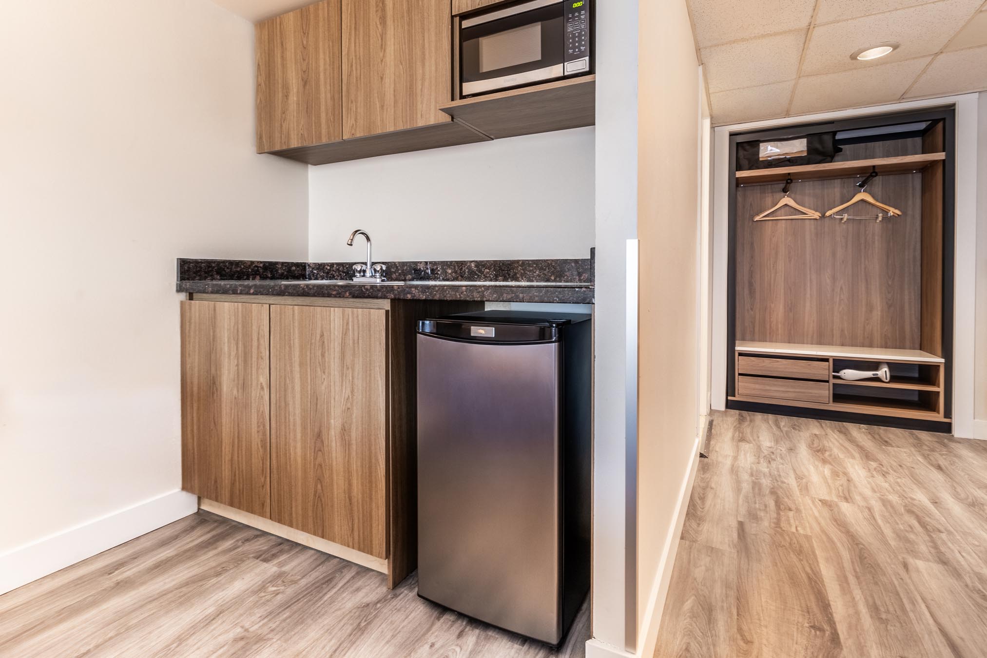 Kitchenette in hotel room in Vancouver